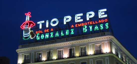 Cartel Tío Pepe Apple Store Madrid